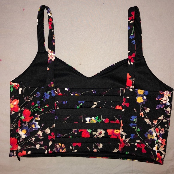 Crop top - Picture 3 of 4